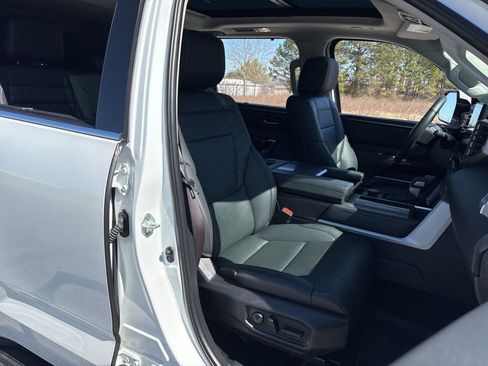 Used 2023 Toyota Sequoia Limited image 42