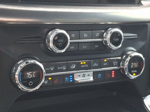 Used 2021 Ford F150 Lariat w/ Equipment Group 502A High AWD/4WD image 16