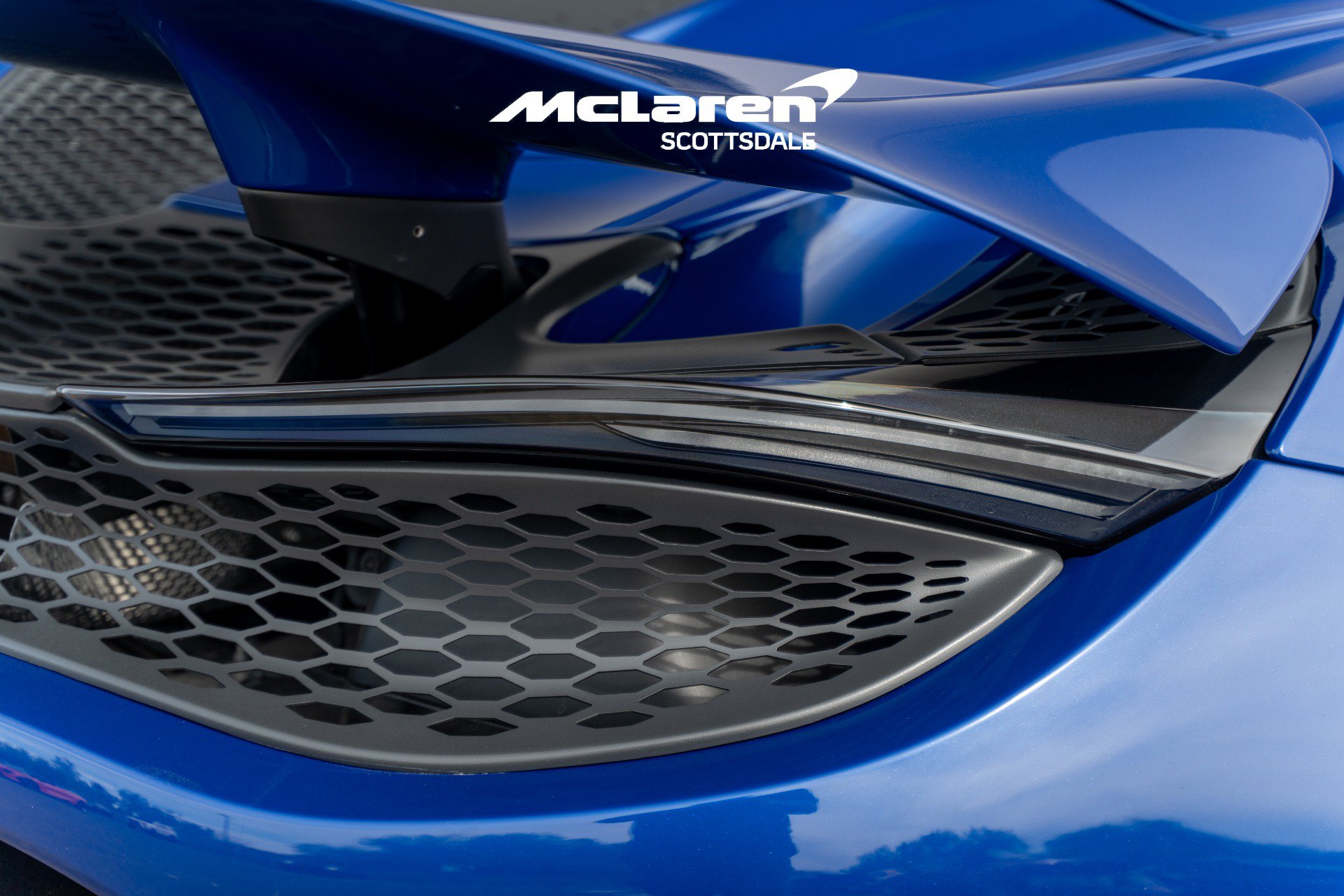 Used 2024 McLaren 750S Spider RWD image 25