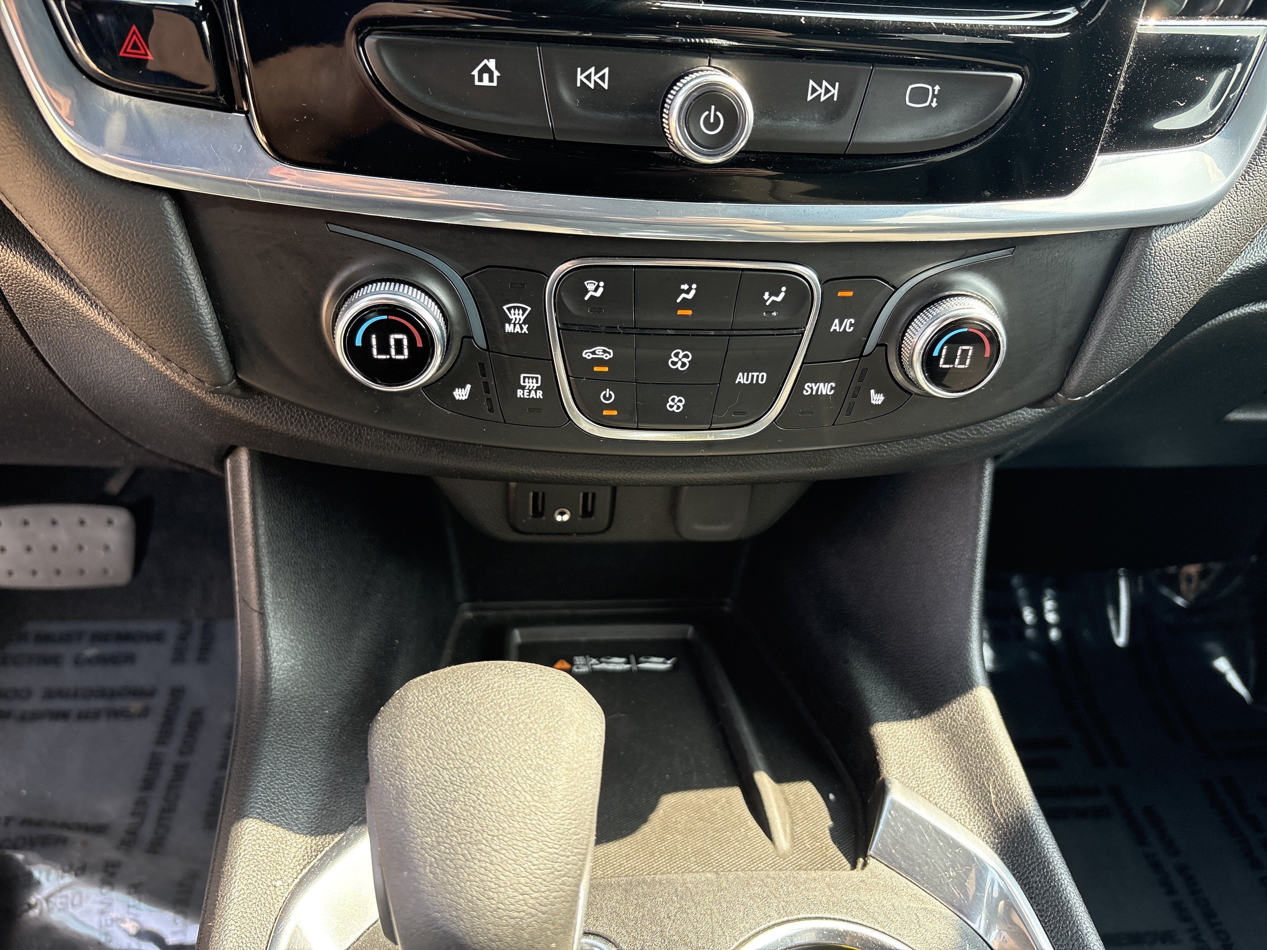 Used 2023 Chevrolet Traverse LT AWD/4WD image 25