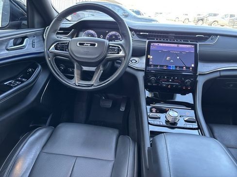 Used 2024 Jeep Grand Cherokee L Overland w/ Advanced Protech Group III image 18