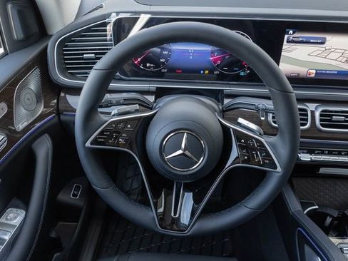 New 2026 Mercedes-Benz GLS 450 4MATIC image 25