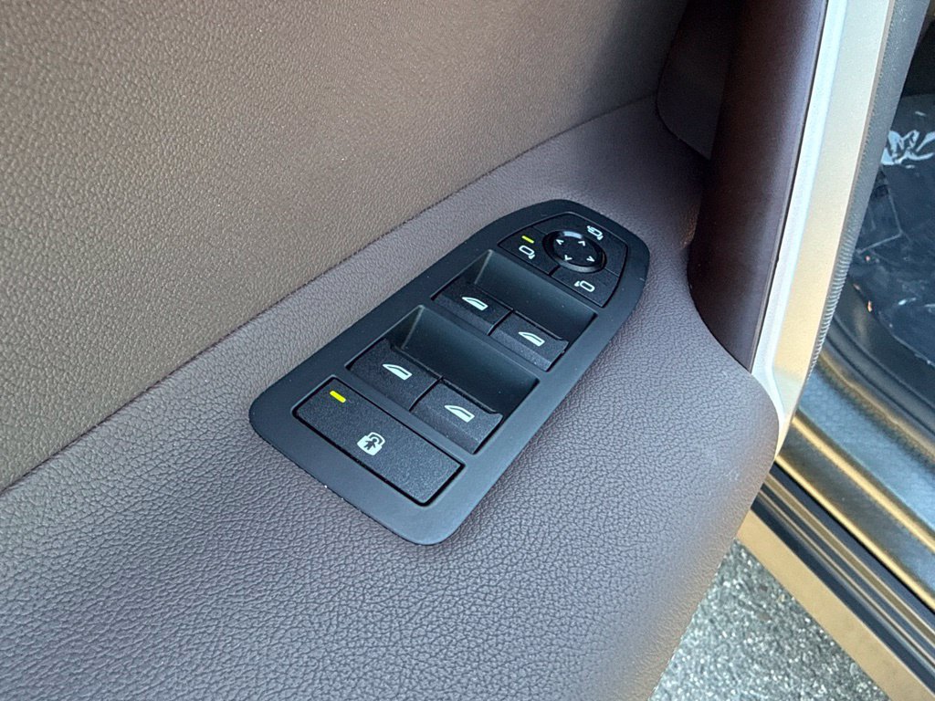 Certified 2024 BMW iX xDrive50 AWD/4WD image 21