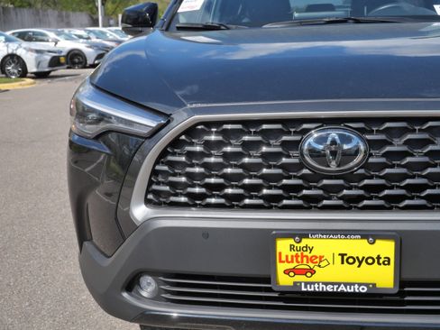 Certified 2025 Toyota Corolla Cross XLE AWD/4WD image 17