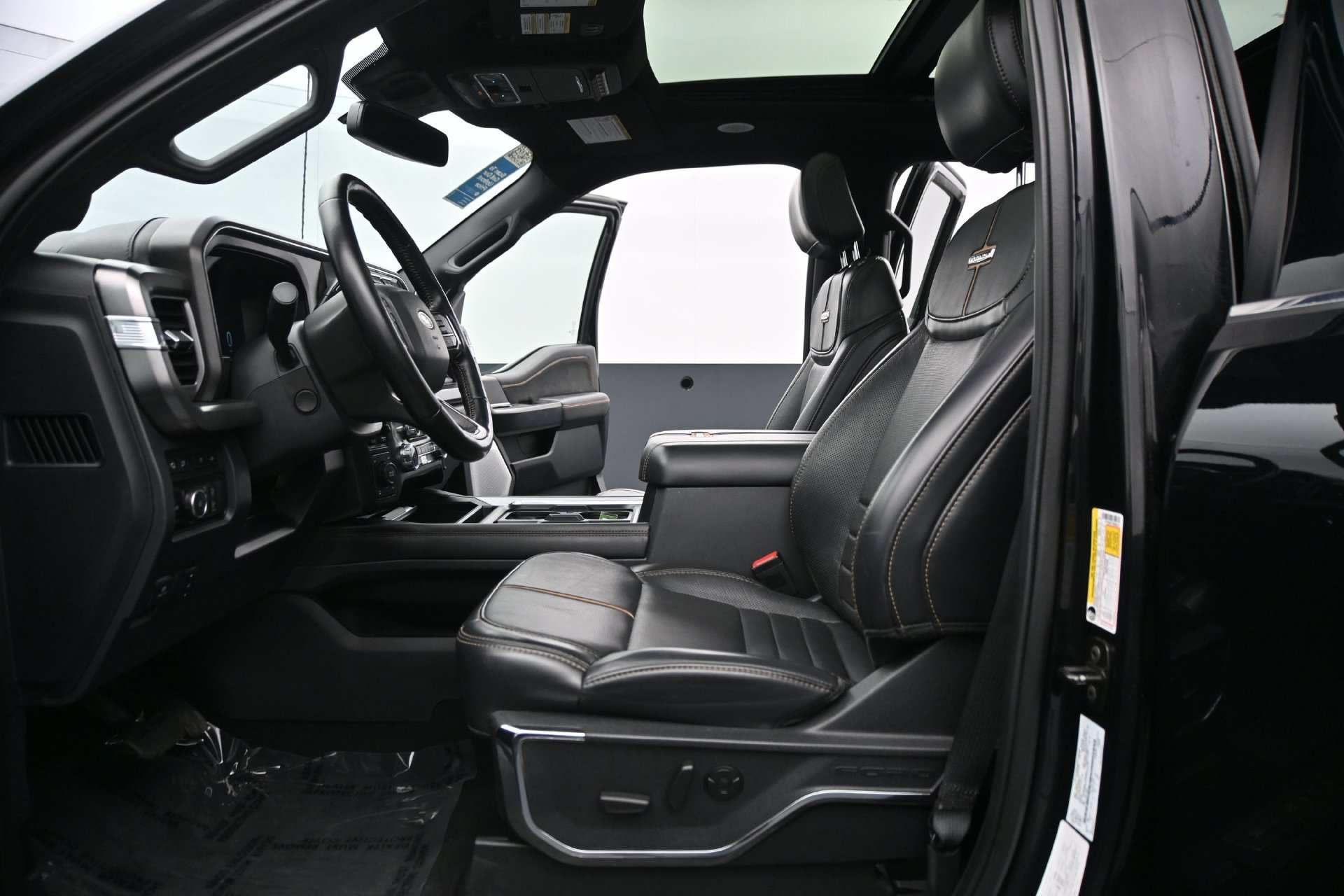 Used 2024 Ford F250 Platinum AWD/4WD image 19
