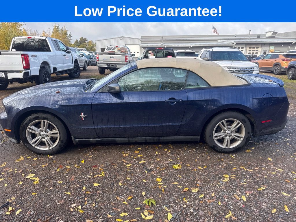 Used 2011 Ford Mustang Convertible w/ 101A Rapid Spec Order Code RWD image 4