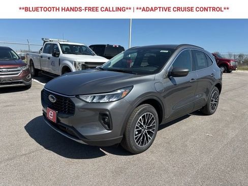 New 2025 Ford Escape SE image 3