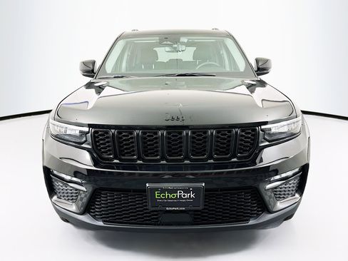 Used 2023 Jeep Grand Cherokee Limited w/ Black Appearance Package image 2