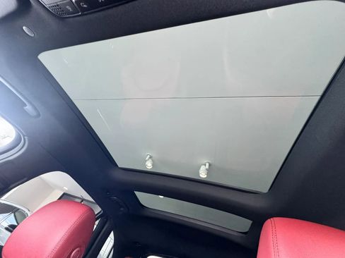 Used 2020 Mercedes-Benz GLC 300 4MATIC image 37