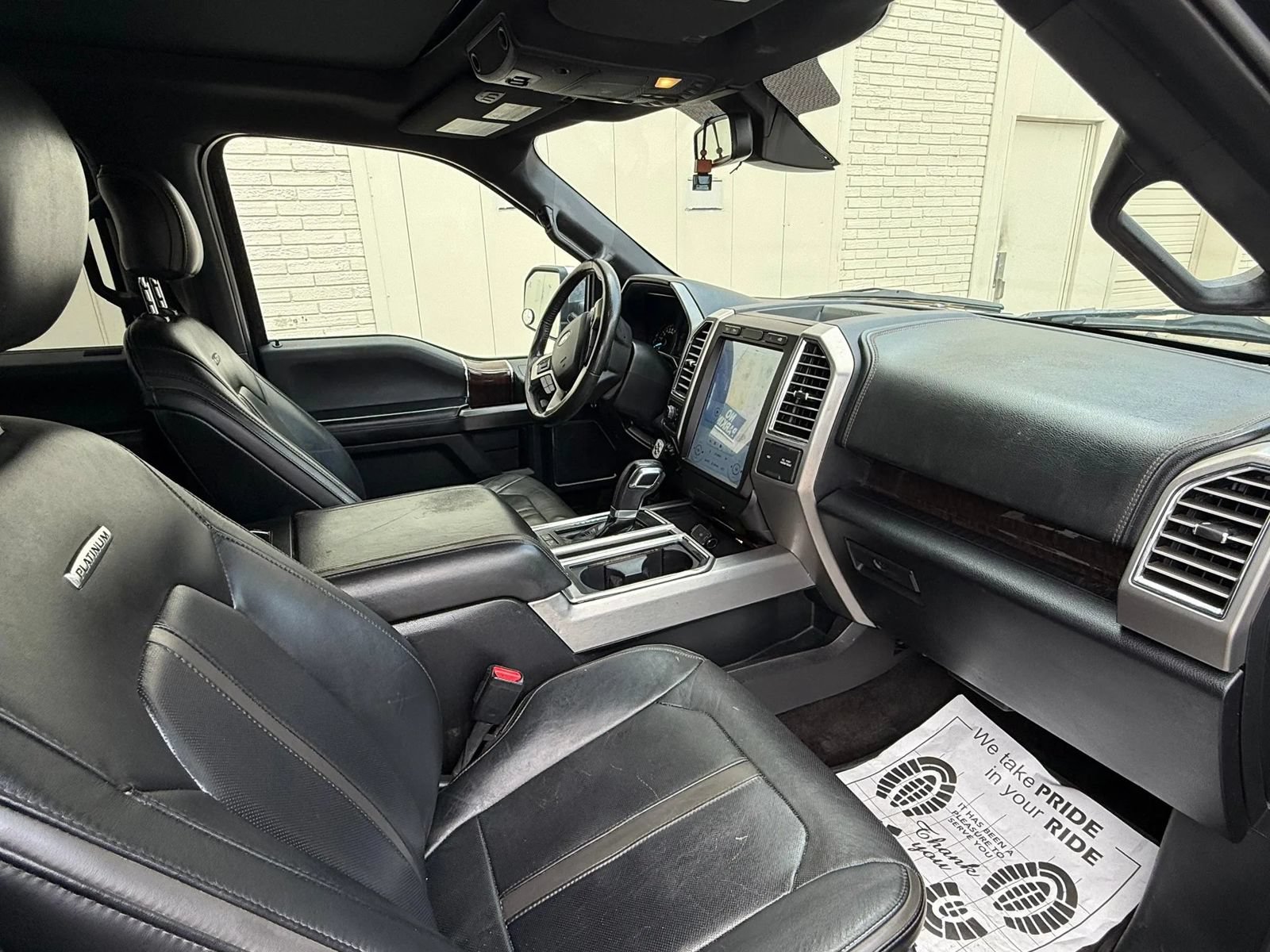 Used 2015 Ford F150 Platinum w/ Equipment Group 701A Luxury AWD/4WD image 17