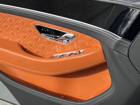Used 2021 Bentley Continental GT image 35