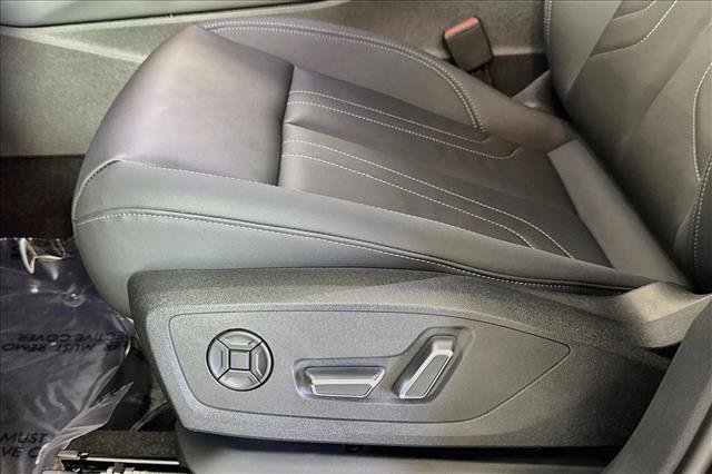 New 2026 Audi Q3 quattro 2.0T AWD/4WD image 16