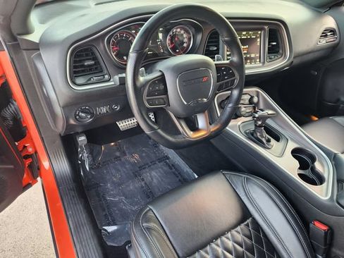 Used 2022 Dodge Challenger R/T Scat Pack w/ Dynamics Package RWD image 27