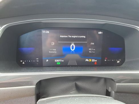 Used 2022 Volkswagen Tiguan SE w/ Panoramic Sunroof Package FWD image 21