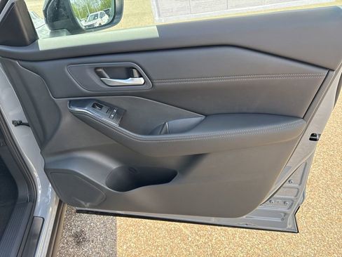 New 2026 Nissan Rogue SV AWD/4WD image 28