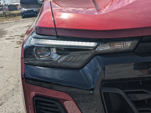 Used 2023 Chevrolet Colorado Z71 w/ Z71 Convenience Package 2 image 9