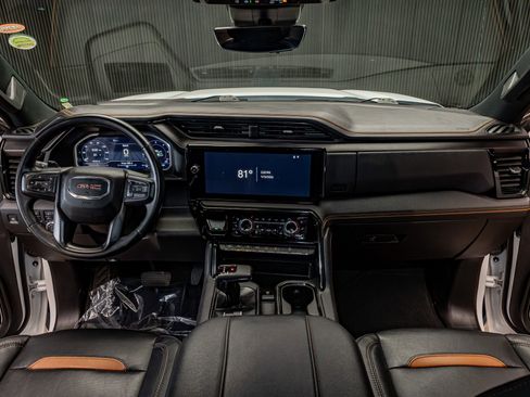 Used 2023 GMC Sierra 1500 AT4 w/ Technology Package image 18