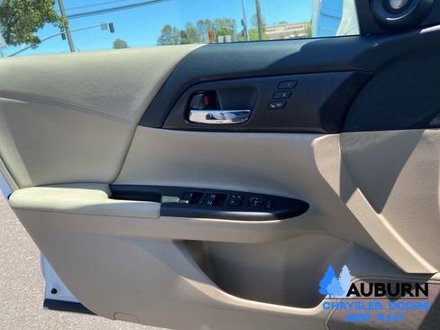 Used 2014 Honda Accord EX-L image 28