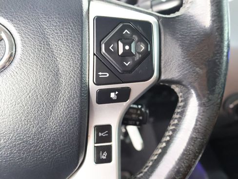 Used 2019 Toyota Tundra Platinum AWD/4WD image 37