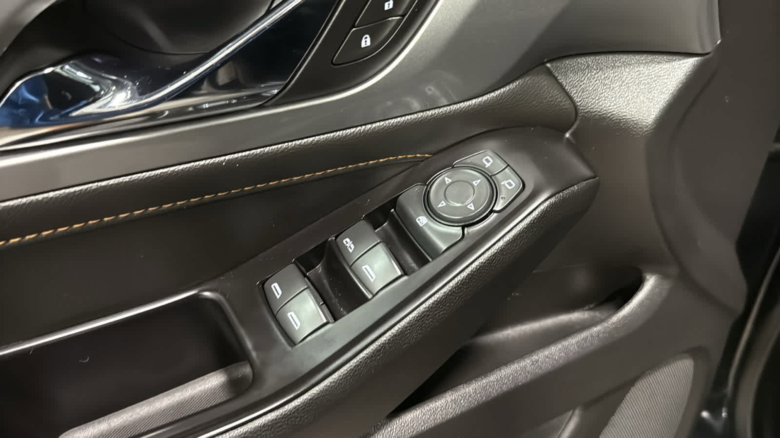 Used 2019 Chevrolet Traverse LT w/ LT Premium Package AWD/4WD image 24