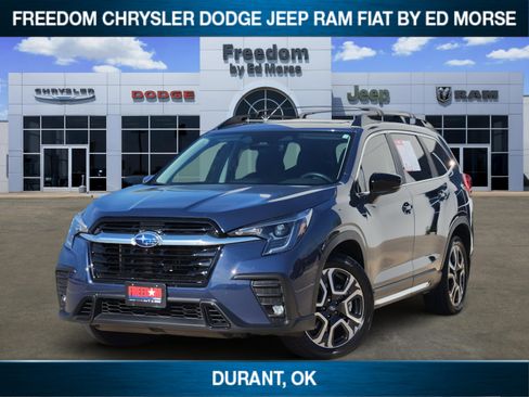 Used 2025 Subaru Ascent Limited AWD/4WD image 1