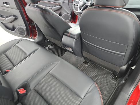 Certified 2023 Nissan Altima 2.5 SR image 11