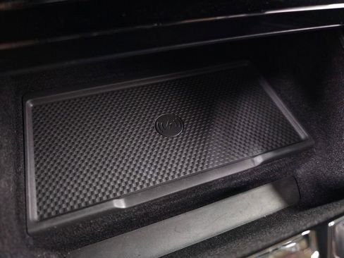 Used 2024 Land Rover Range Rover Sport SE image 32