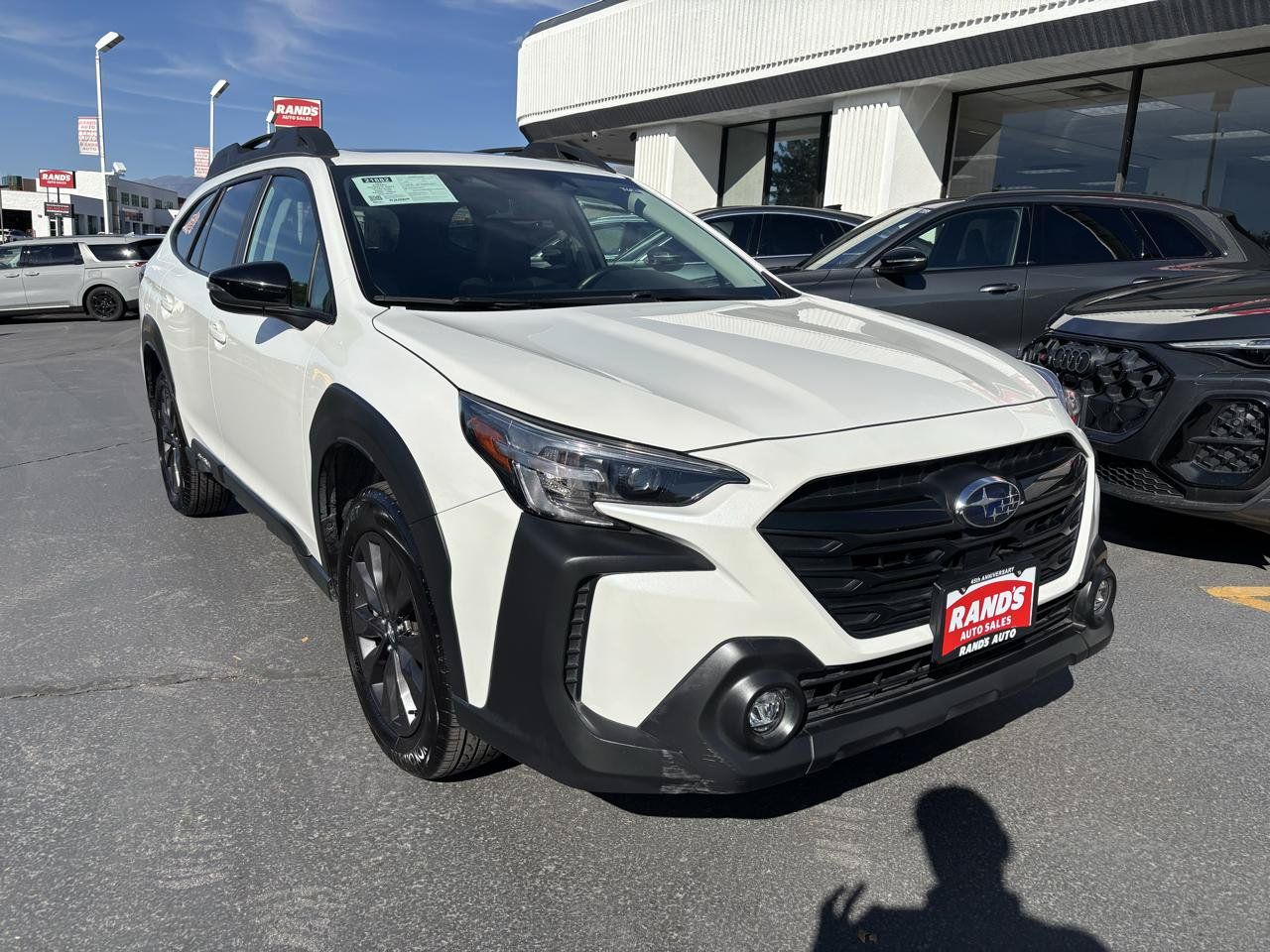 Used 2025 Subaru Outback Onyx Edition AWD/4WD image 2