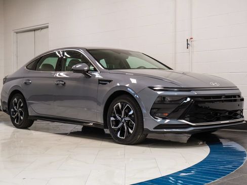 Used 2024 Hyundai Sonata SEL FWD image 5