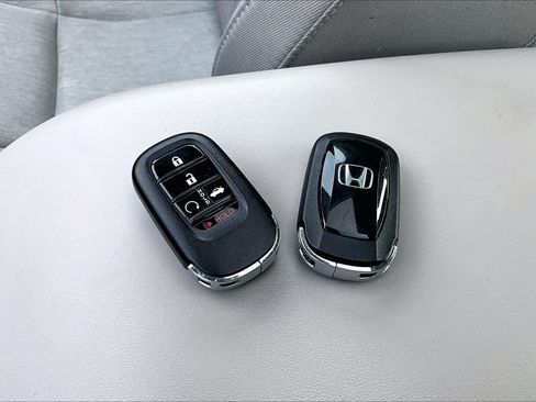 Used 2023 Honda Accord EX image 14