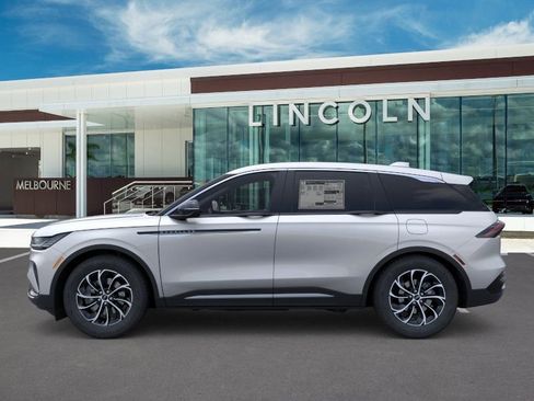 New 2026 Lincoln Nautilus Premier AWD/4WD image 3