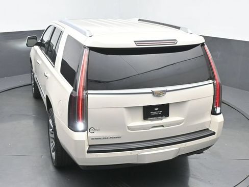Used 2015 Cadillac Escalade Premium AWD/4WD image 42