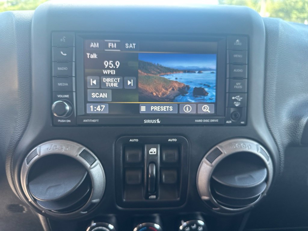 Used 2017 Jeep Wrangler Unlimited Sport w/ Quick Order Package 24S AWD/4WD image 23