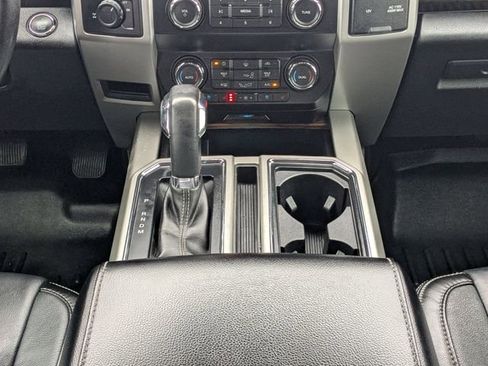 Used 2020 Ford F150 Lariat image 16