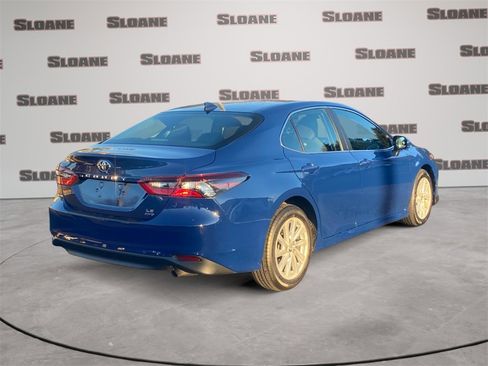 Used 2023 Toyota Camry LE image 5