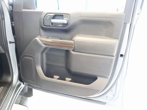 Certified 2021 Chevrolet Silverado 1500 LT w/ Z71 Off-Road Package image 37