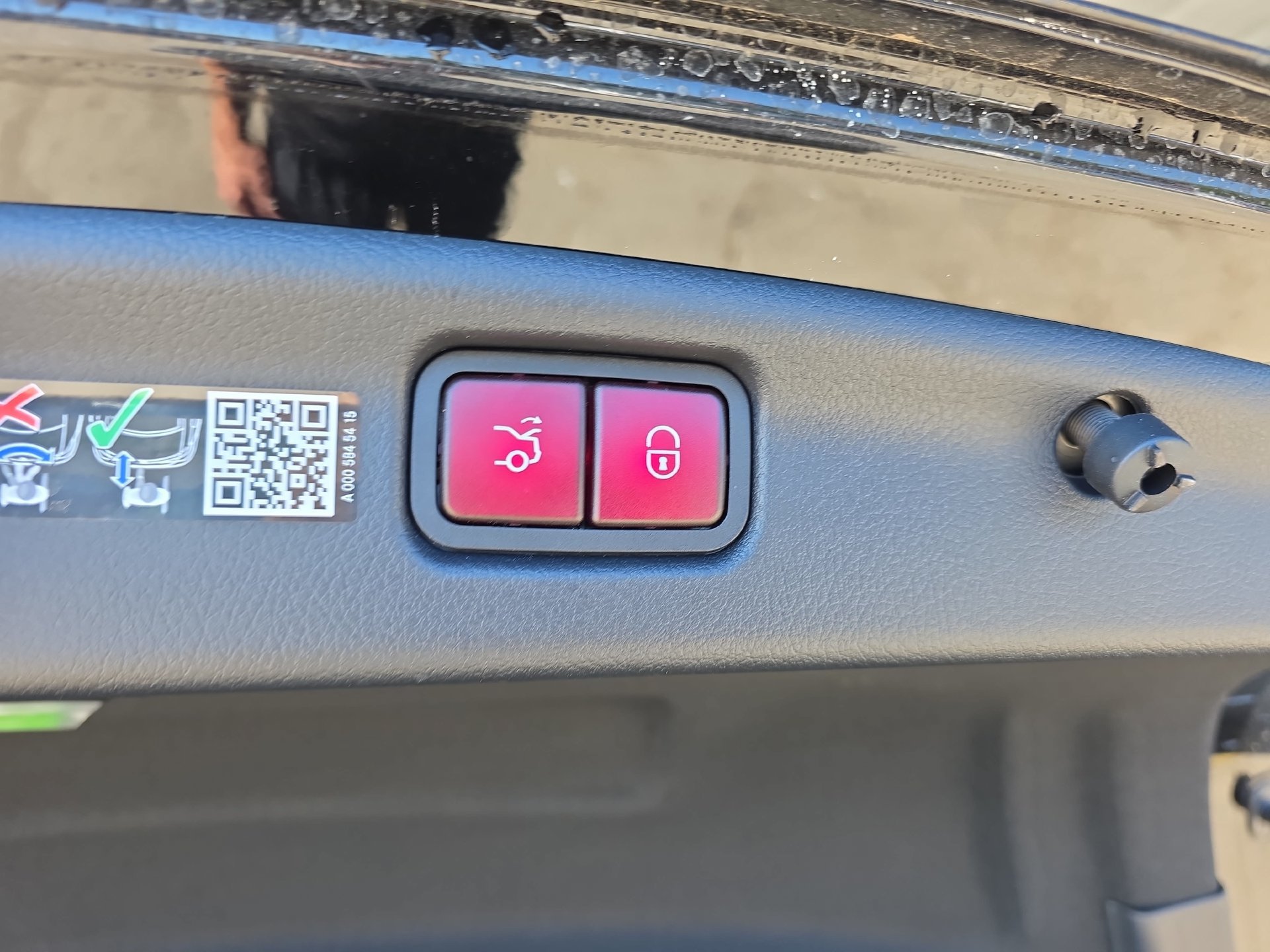 Certified 2025 Mercedes-Benz C 300 Sedan image 13