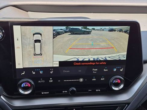 Used 2025 Lexus TX 500h AWD w/ Technology Package image 19