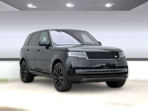 Used 2023 Land Rover Range Rover SE AWD/4WD image 7