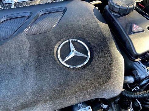 Used 2025 Mercedes-Benz CLA 250 4MATIC image 29