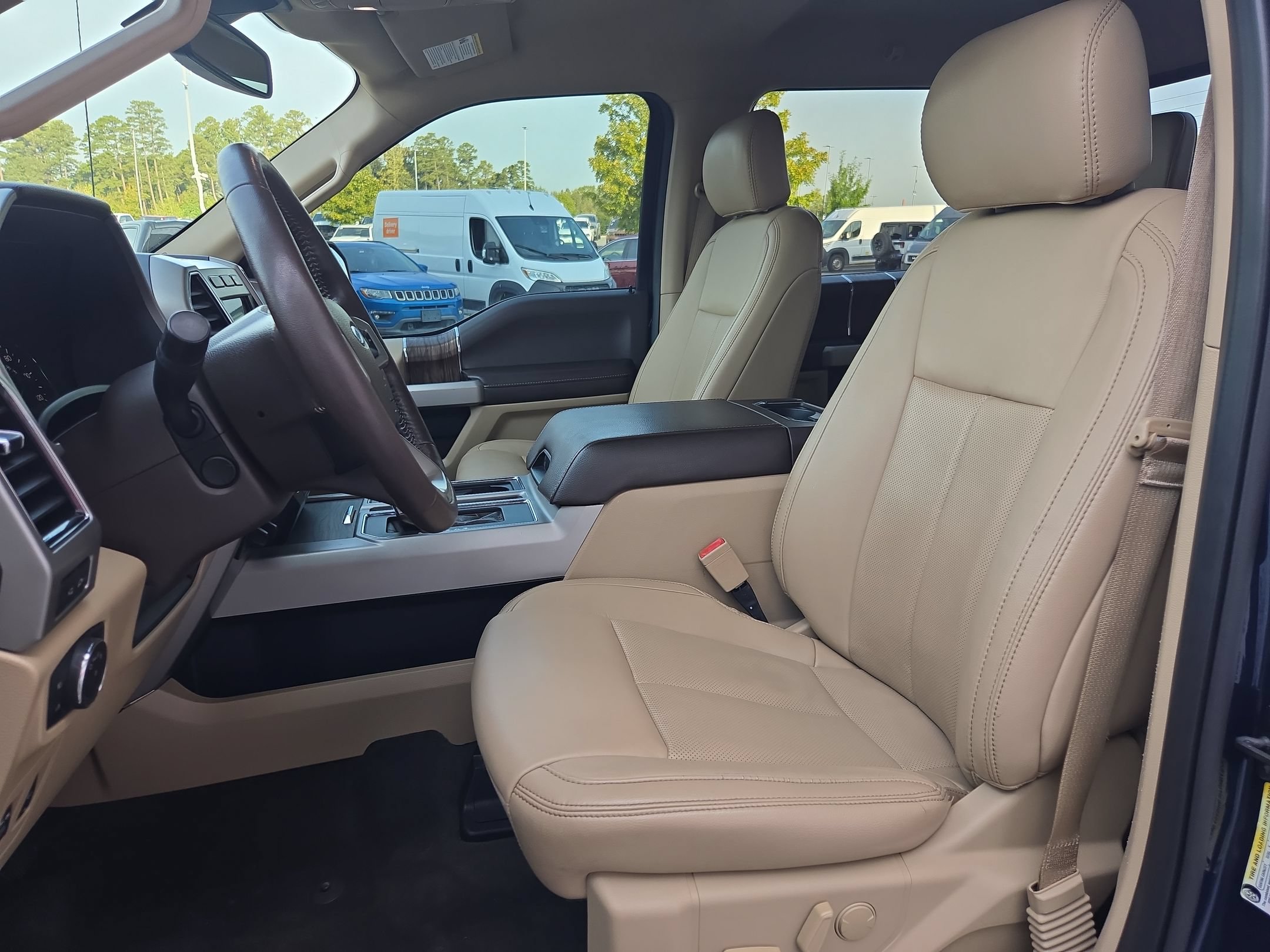 Used 2020 Ford F150 Lariat w/ Equipment Group 502A Luxury AWD/4WD image 24