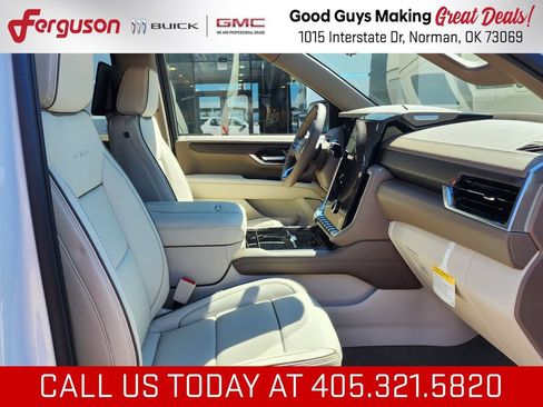 New 2026 GMC Yukon Denali w/ Denali Reserve Package AWD/4WD image 47
