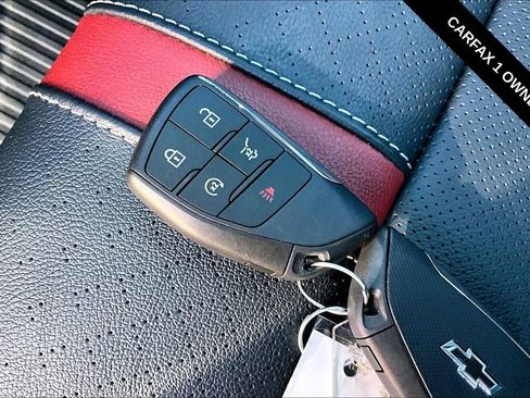 Used 2026 Chevrolet Traverse RS w/ LPO, Floor Liner Package AWD/4WD image 35