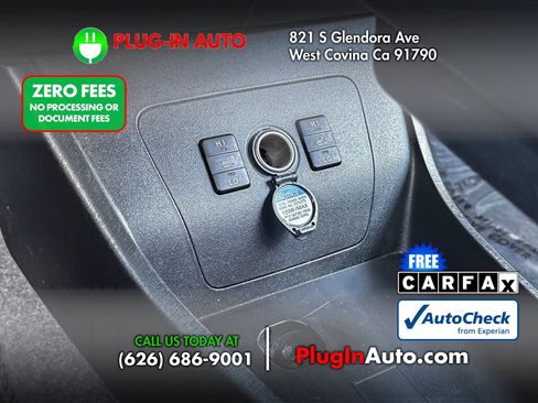 Used 2015 Toyota Prius Prime Advanced FWD image 11