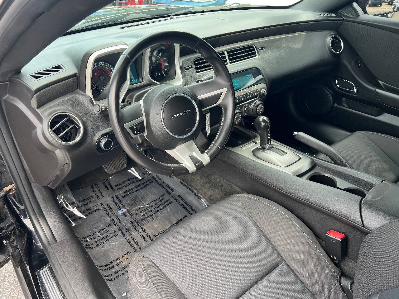 Used 2010 Chevrolet Camaro SS w/ RS Package RWD image 18