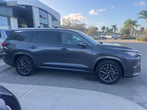 Used 2025 Lexus TX 350 FWD w/ Technology Package image 4