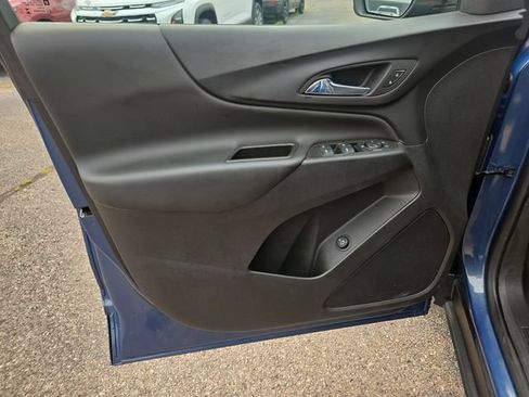 Used 2024 Chevrolet Equinox LT FWD image 10
