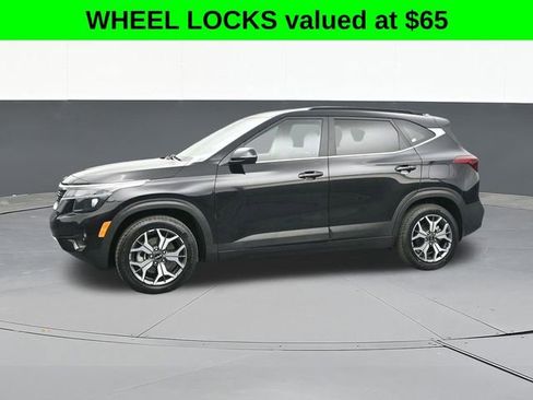 Used 2023 Kia Seltos EX image 7