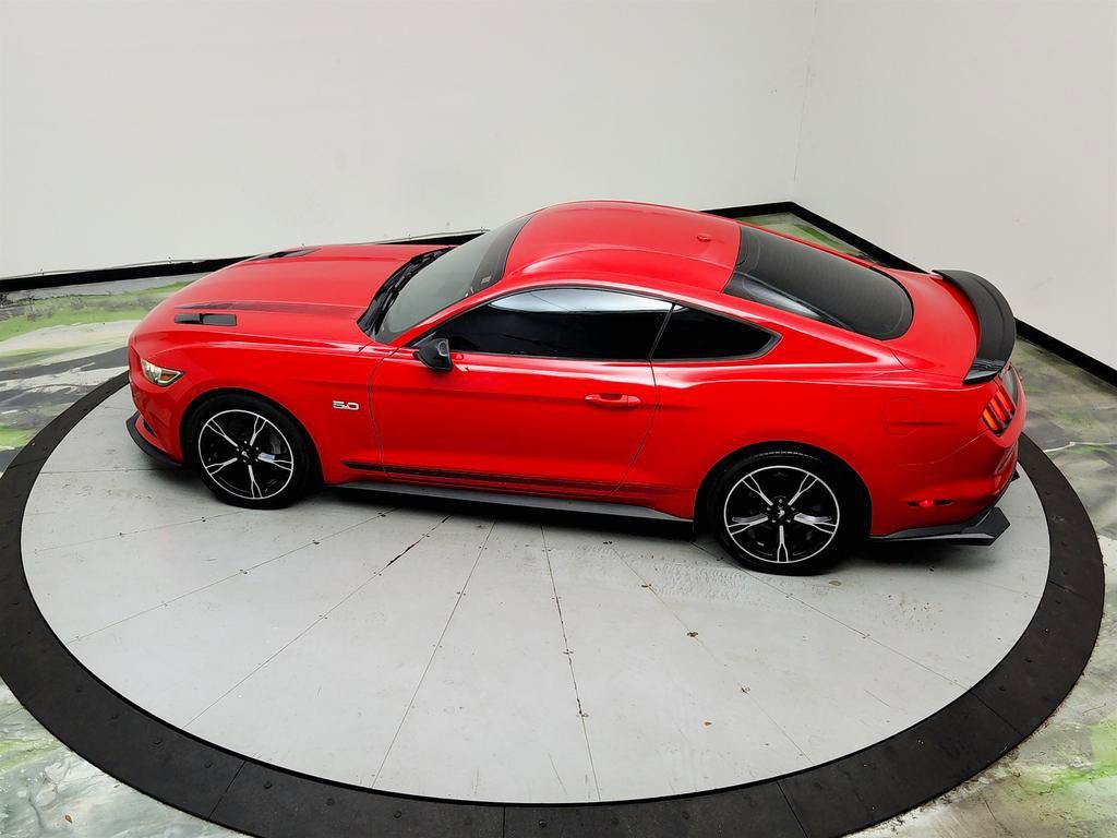 Used 2017 Ford Mustang GT Premium RWD image 34