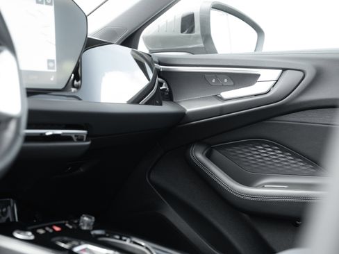 Used 2025 Audi A5 2.0T Premium w/ Convenience Package image 16